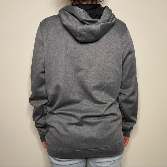 Grey under armour sweater - Picture 2 of 2